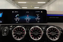 harmaa Mercedes-Benz CLA 2021 kuva 14.