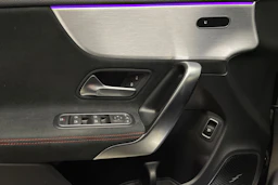 harmaa Mercedes-Benz CLA 2021 kuva 26.