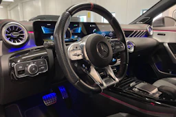 harmaa Mercedes-Benz CLA 2021 kuva 27.
