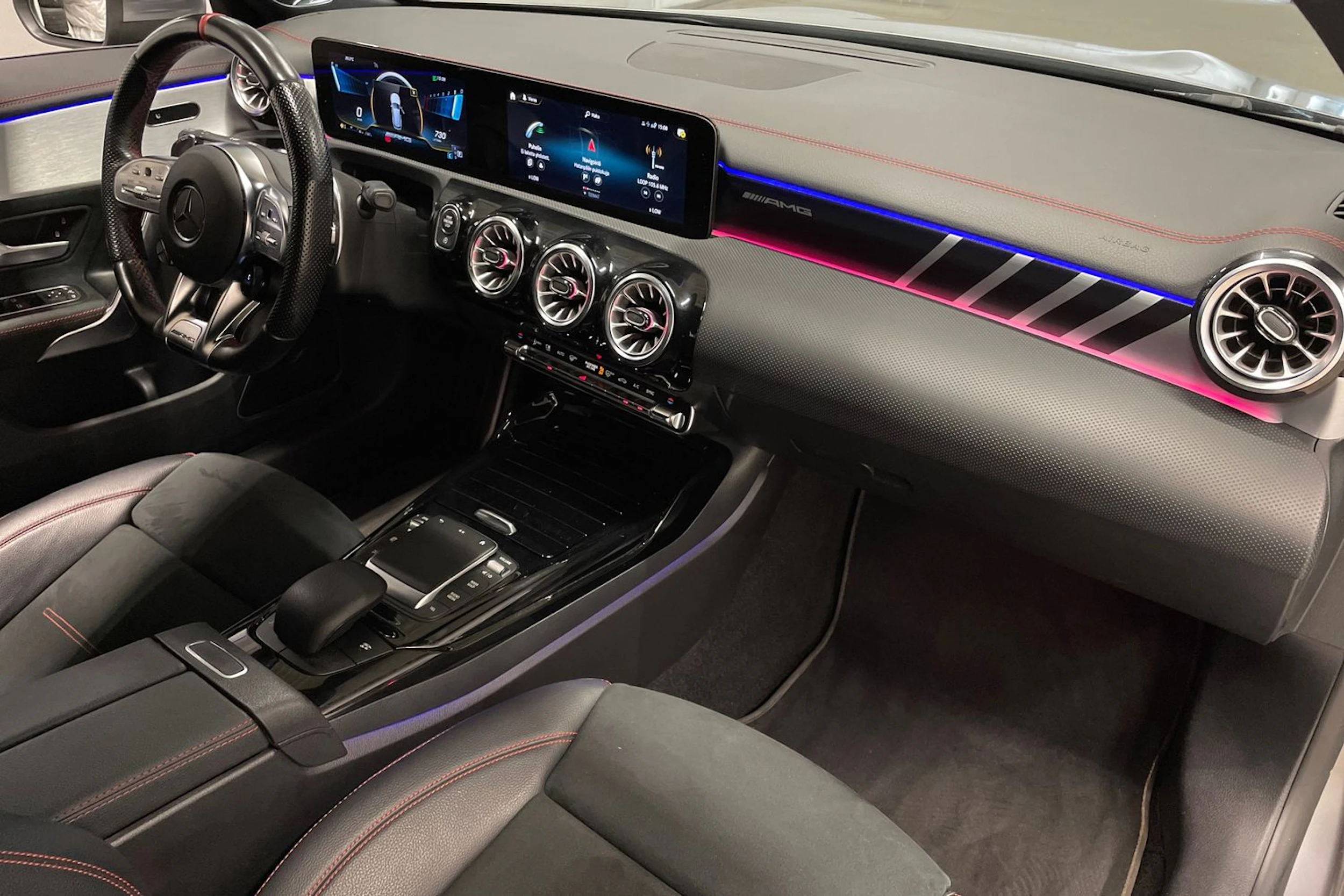 harmaa Mercedes-Benz CLA 2021 kuva 29.