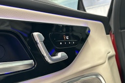 punainen Mercedes-Benz CLE 2024 kuva 19.