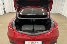 punainen Mercedes-Benz CLE 2024 kuva 24.