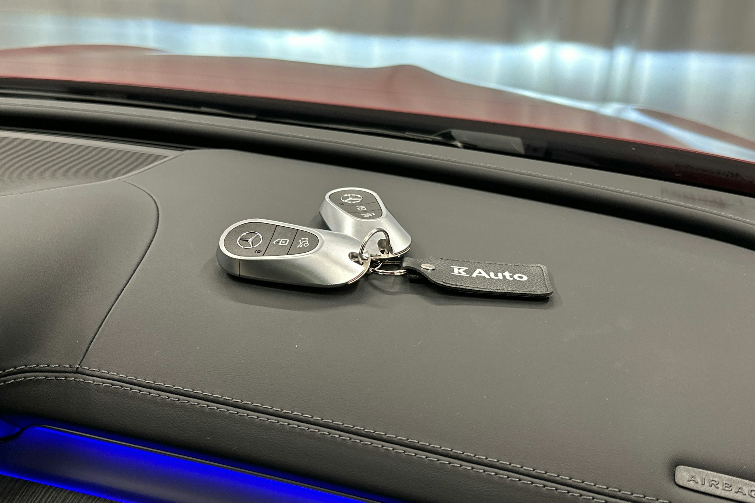 punainen Mercedes-Benz CLE 2024 kuva 28.