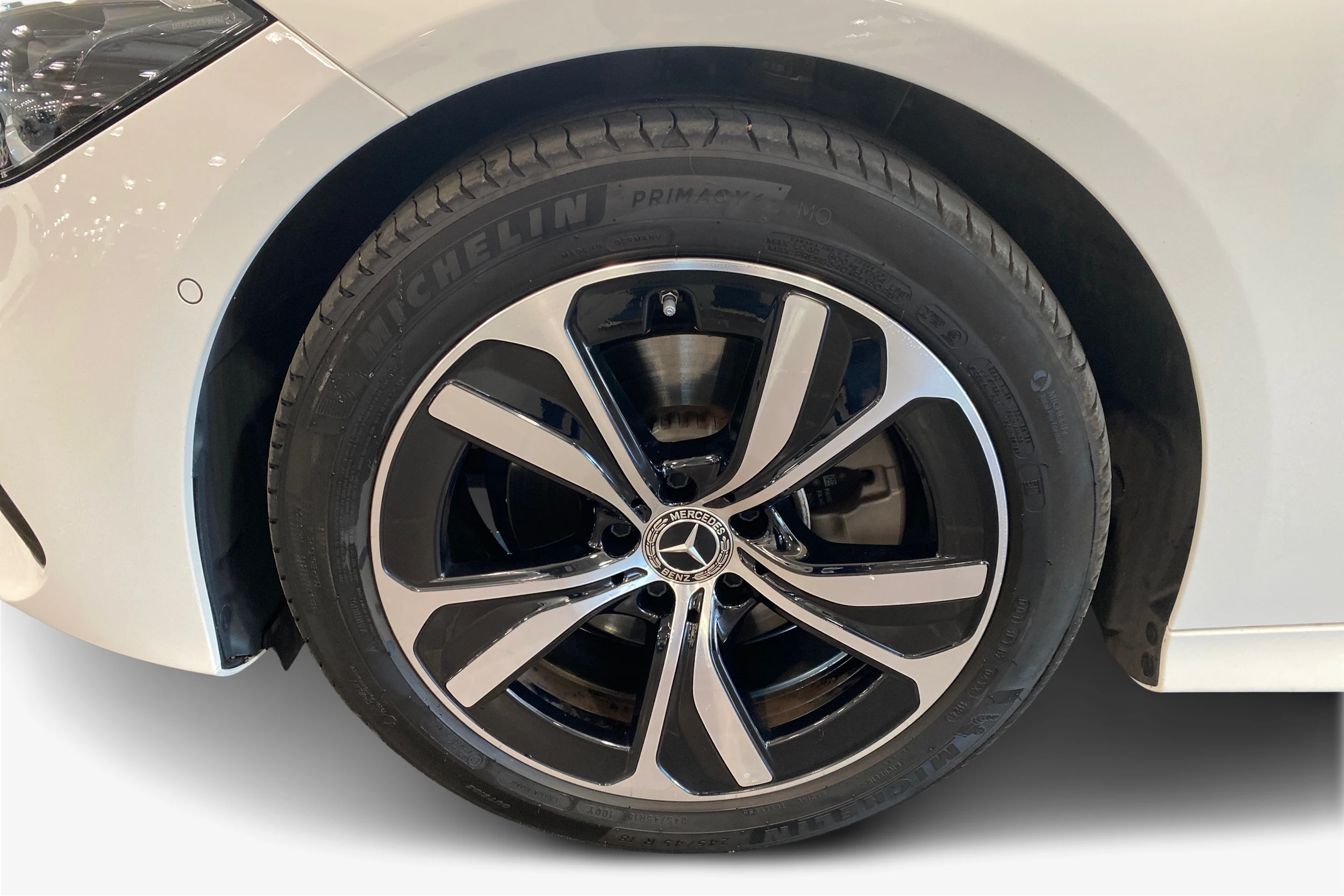 valkoinen Mercedes-Benz CLE 2024 kuva 9.