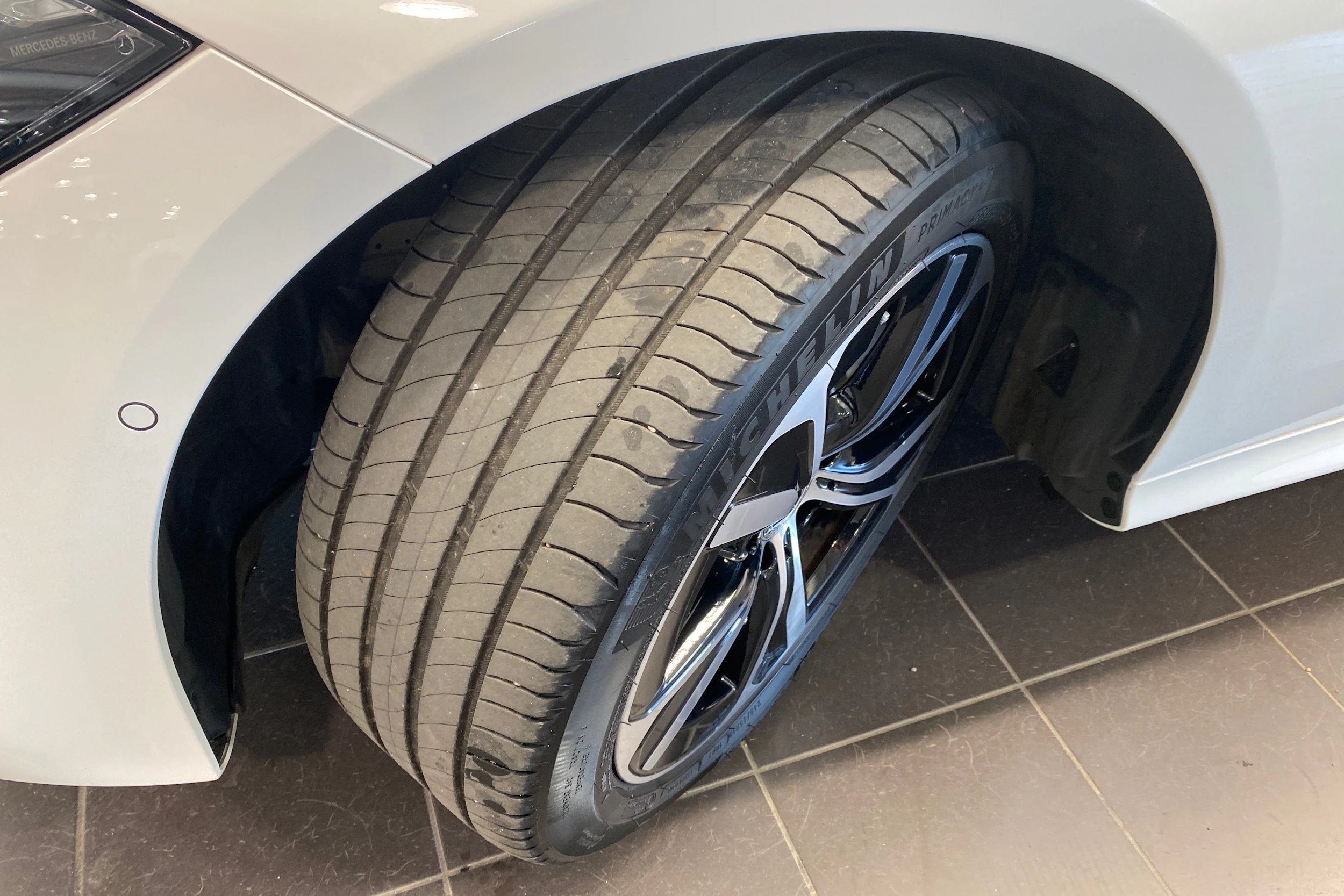 valkoinen Mercedes-Benz CLE 2024 kuva 10.