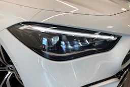 valkoinen Mercedes-Benz CLE 2024 kuva 17.