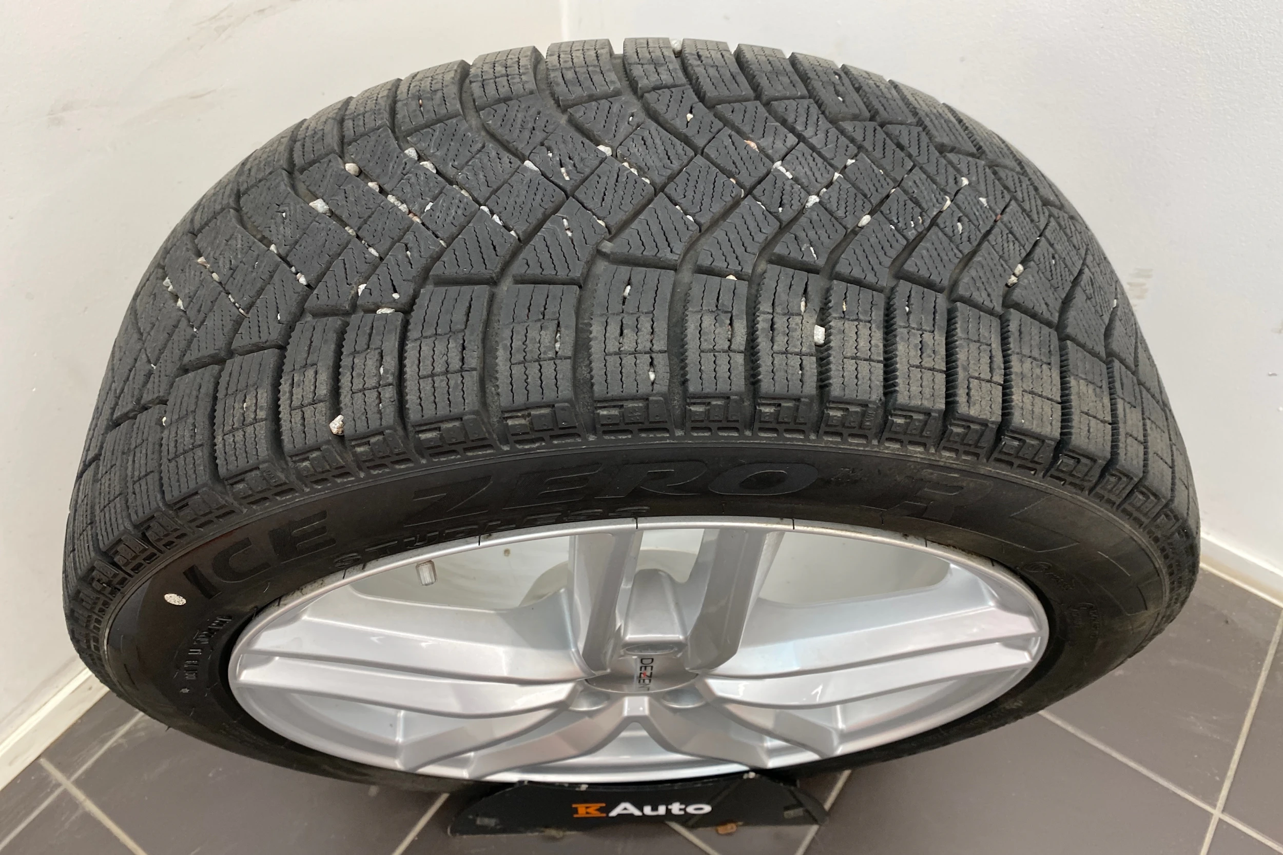 valkoinen Mercedes-Benz CLE 2024 kuva 20.