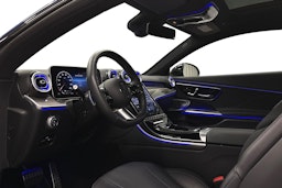 sininen Mercedes-Benz CLE 2024 kuva 7.