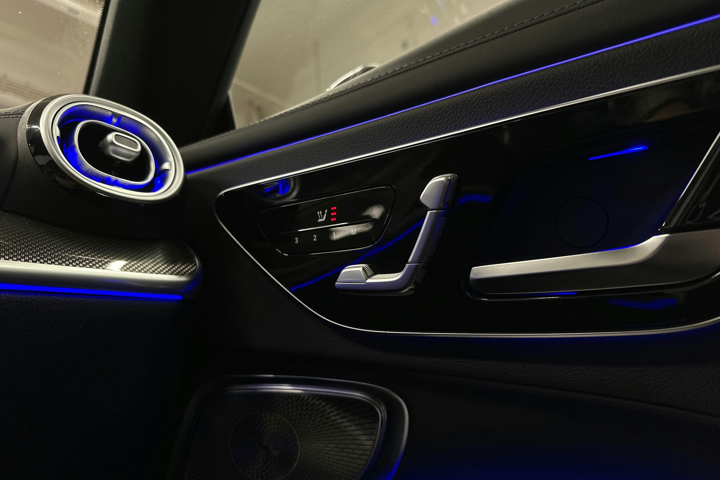 sininen Mercedes-Benz CLE 2024 kuva 26.