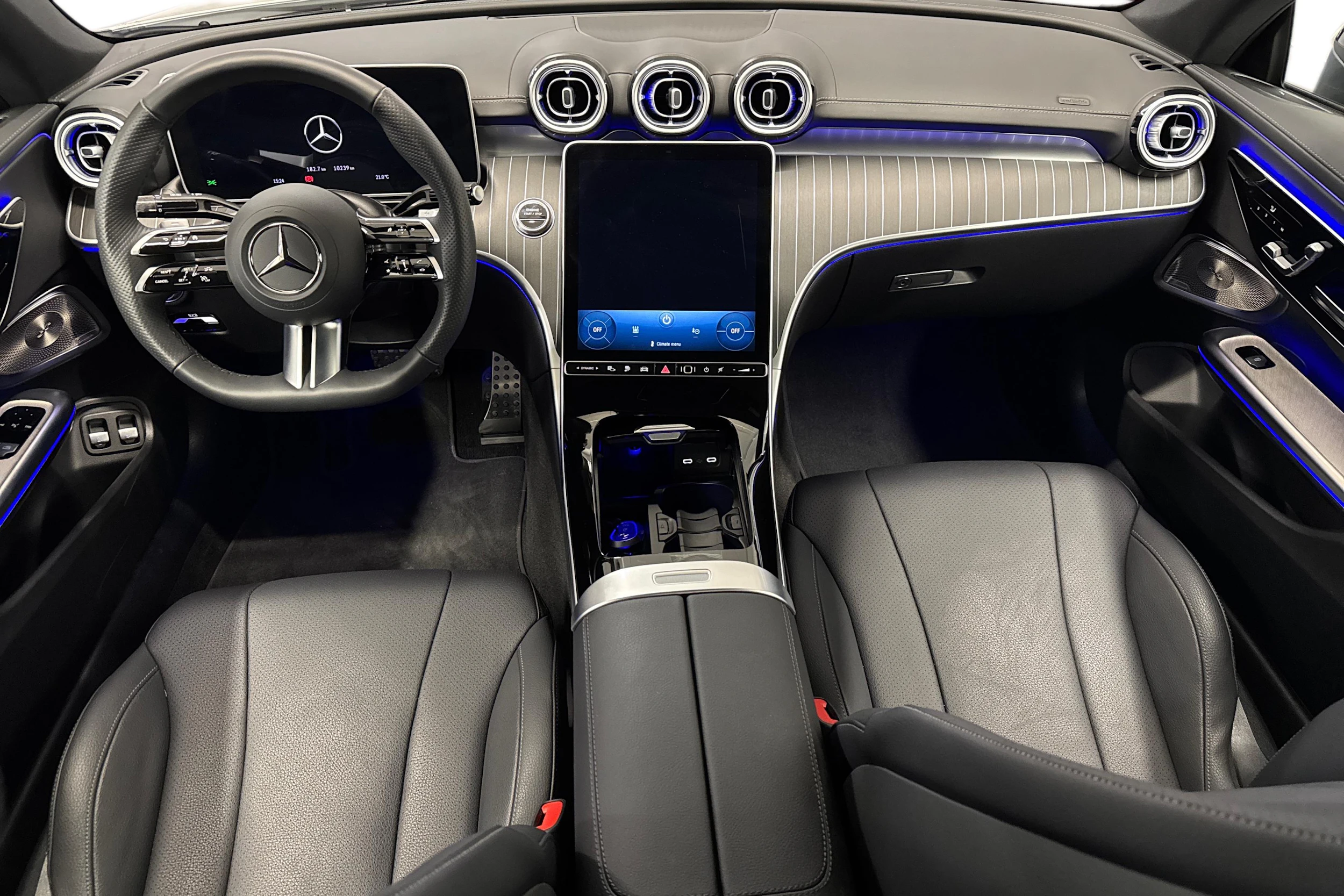 valkoinen Mercedes-Benz CLE 2025 kuva 7.