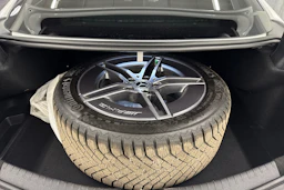 valkoinen Mercedes-Benz CLE 2025 kuva 10.