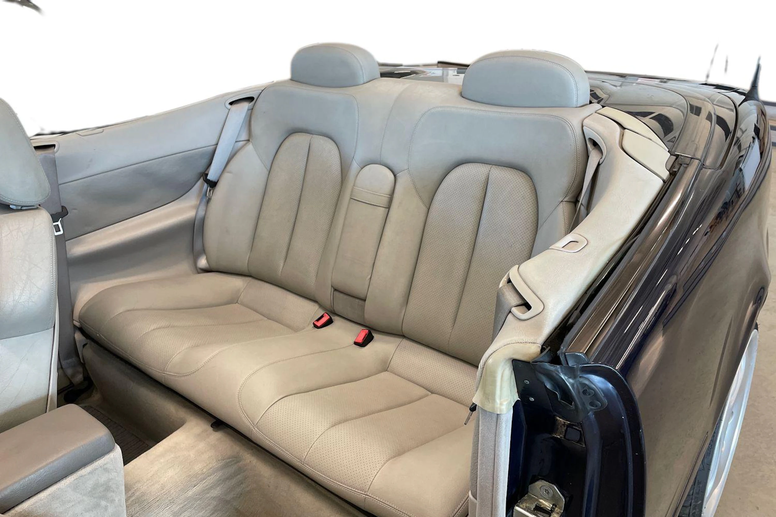 sininen Mercedes-Benz CLK 2002 kuva 8.
