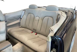 sininen Mercedes-Benz CLK 2002 kuva 8.