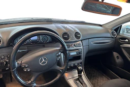 harmaa Mercedes-Benz CLK 2003 kuva 9.