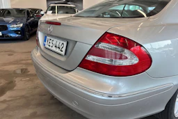 harmaa Mercedes-Benz CLK 2003 kuva 15.