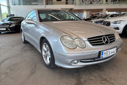 harmaa Mercedes-Benz CLK 2003 kuva 19.