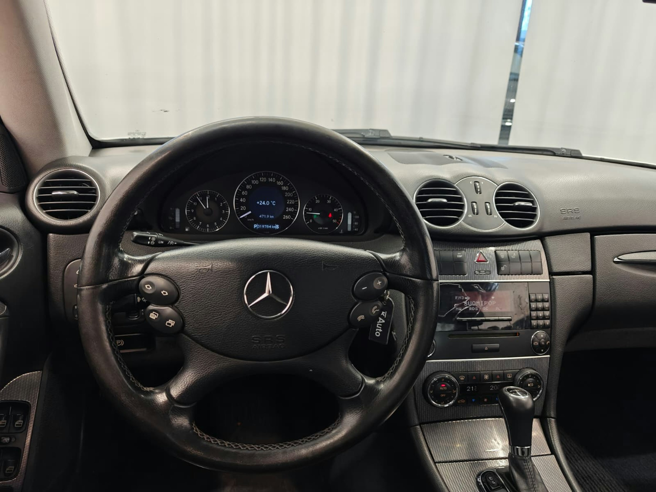 harmaa Mercedes-Benz CLK 2004 kuva 10.