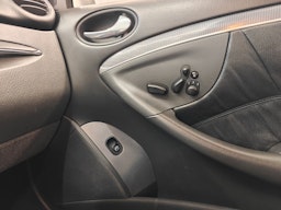 harmaa Mercedes-Benz CLK 2004 kuva 13.