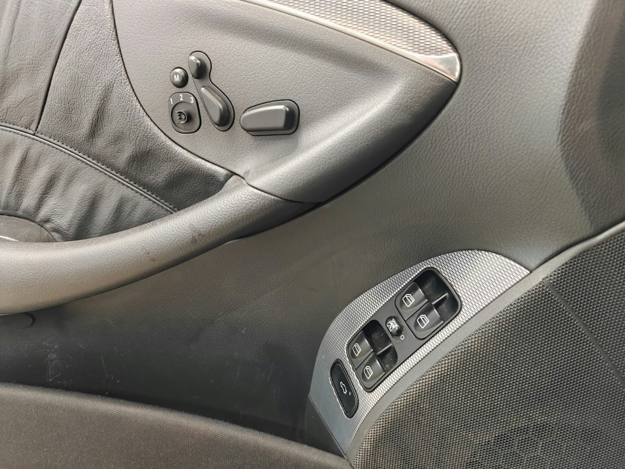harmaa Mercedes-Benz CLK 2004 kuva 14.