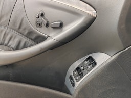harmaa Mercedes-Benz CLK 2004 kuva 14.