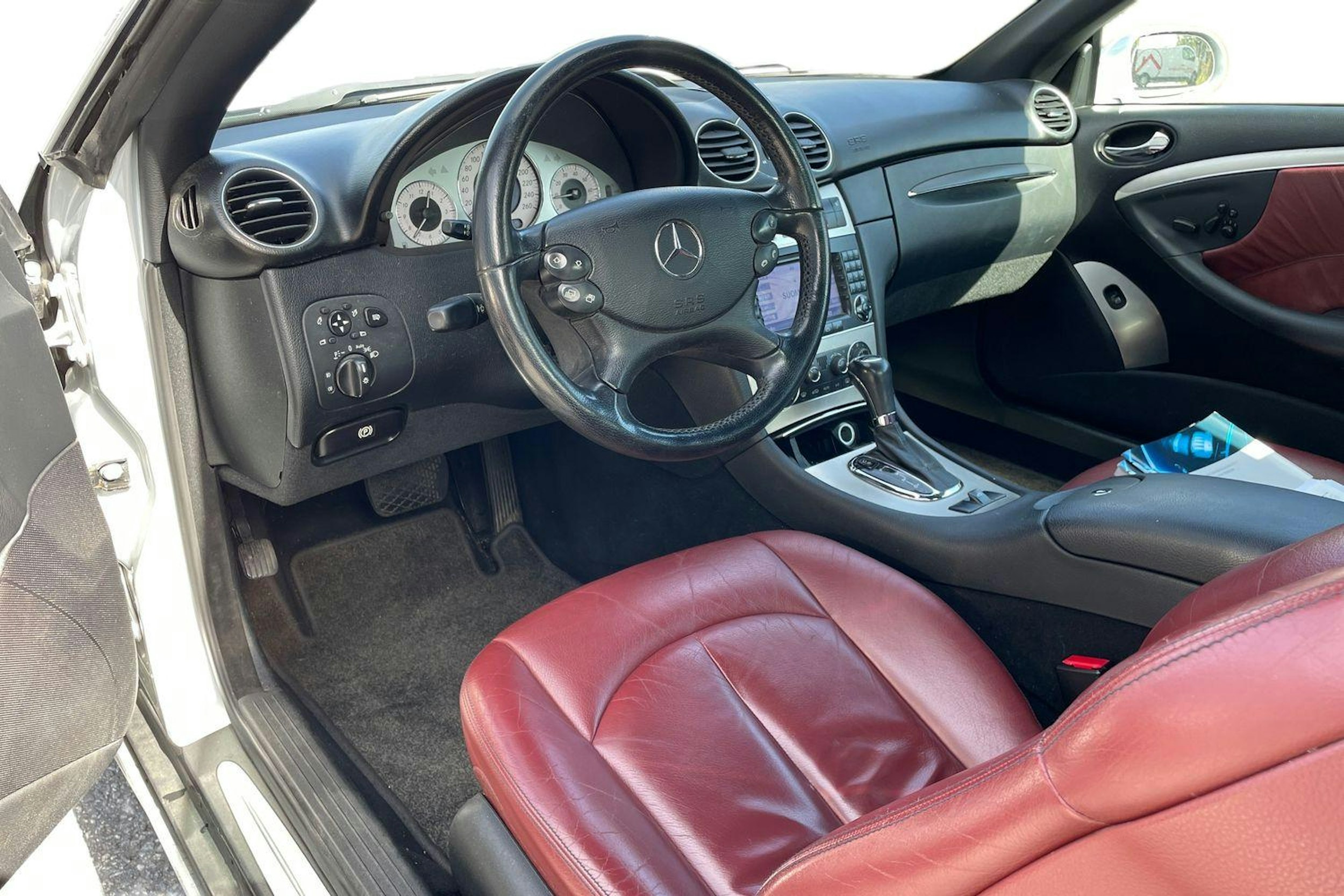 harmaa Mercedes-Benz CLK 2005 kuva 3.