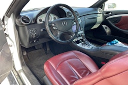 harmaa Mercedes-Benz CLK 2005 kuva 3.
