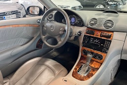 musta Mercedes-Benz CLK 2006 kuva 15.