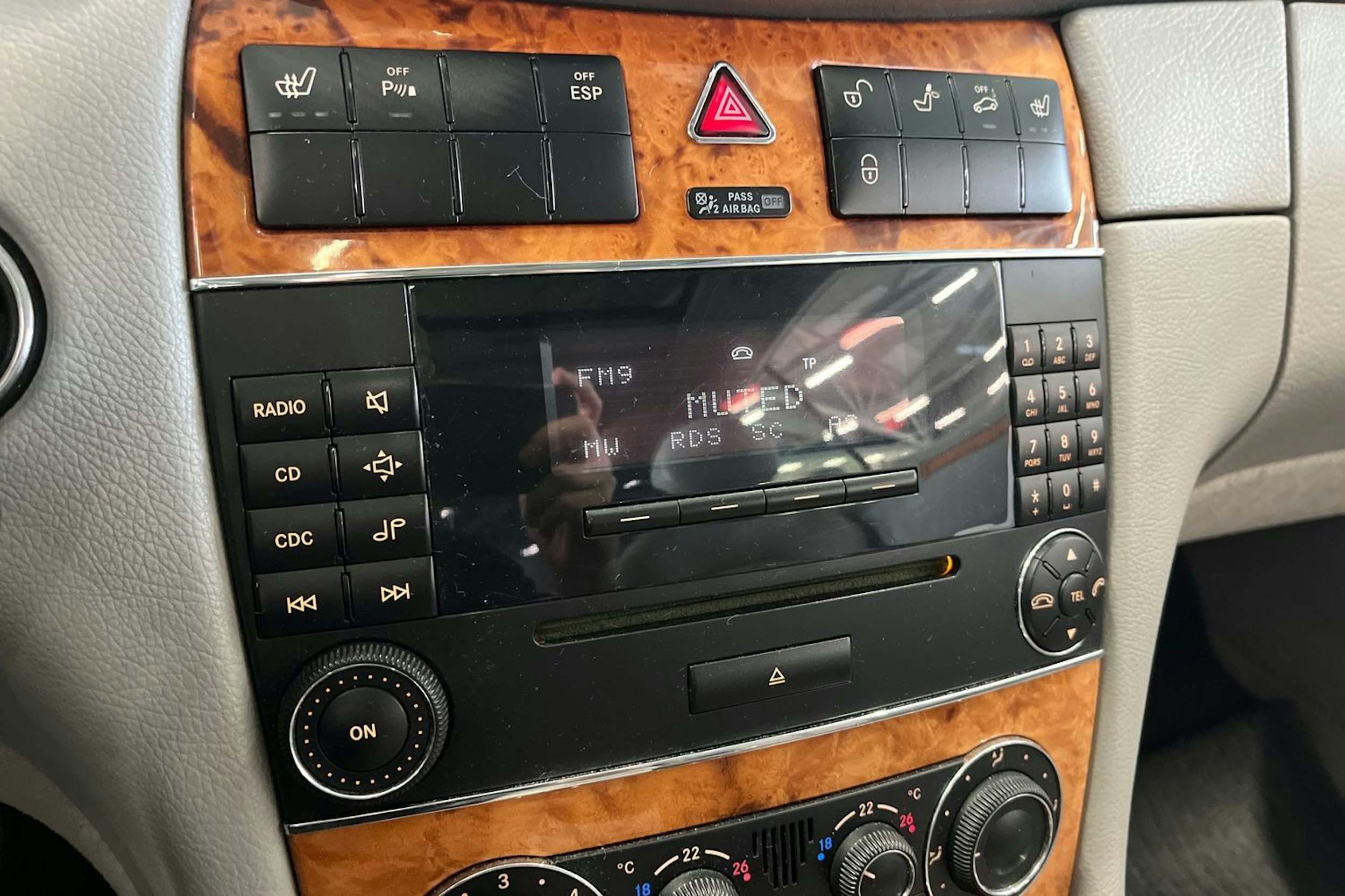 musta Mercedes-Benz CLK 2006 kuva 19.