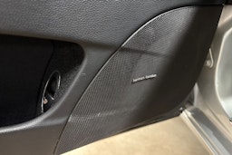 harmaa Mercedes-Benz CLS 2005 kuva 17.