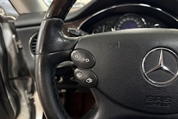 harmaa Mercedes-Benz CLS 2005 kuva 19.