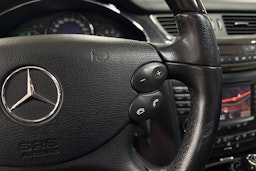 harmaa Mercedes-Benz CLS 2005 kuva 20.