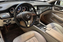 musta Mercedes-Benz CLS 2011 kuva 7.