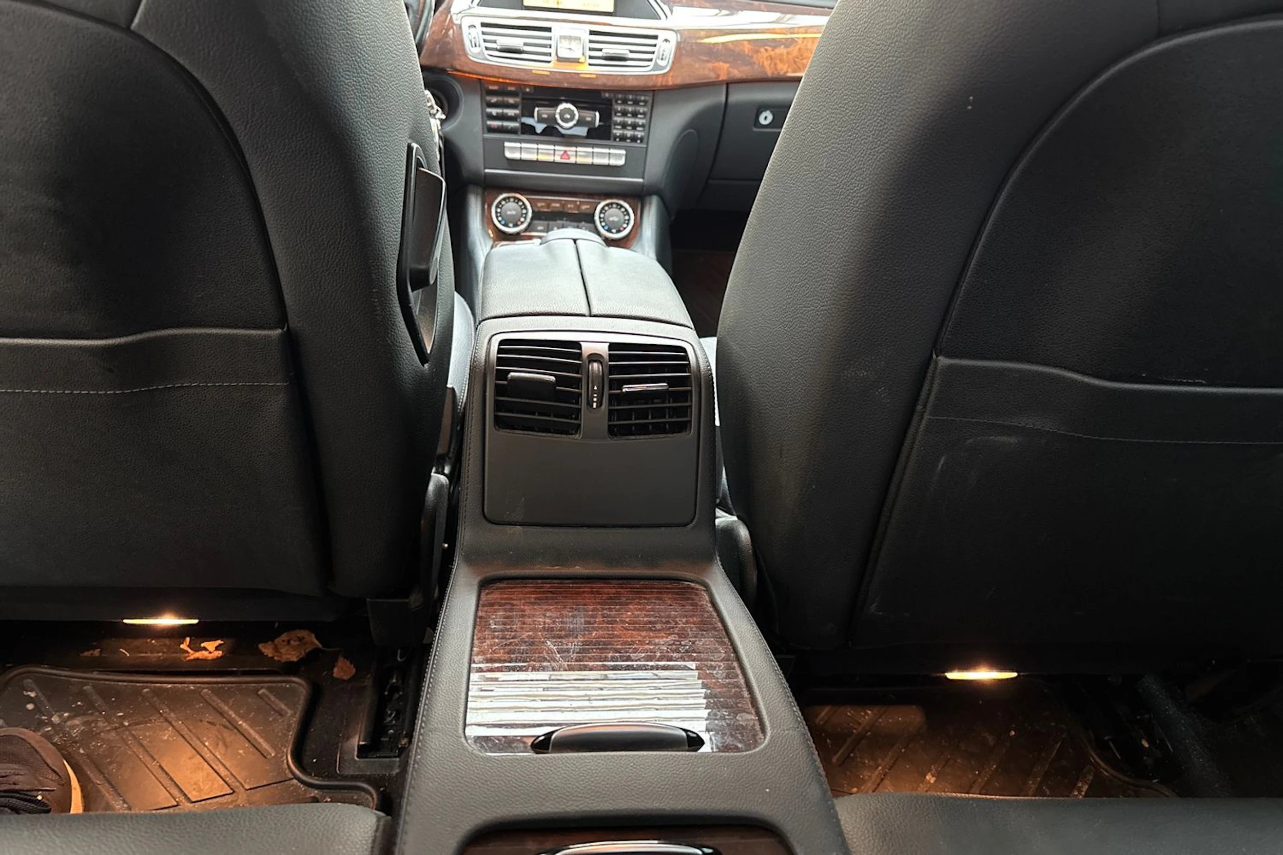met. harmaa Mercedes-Benz CLS 2011 kuva 17.