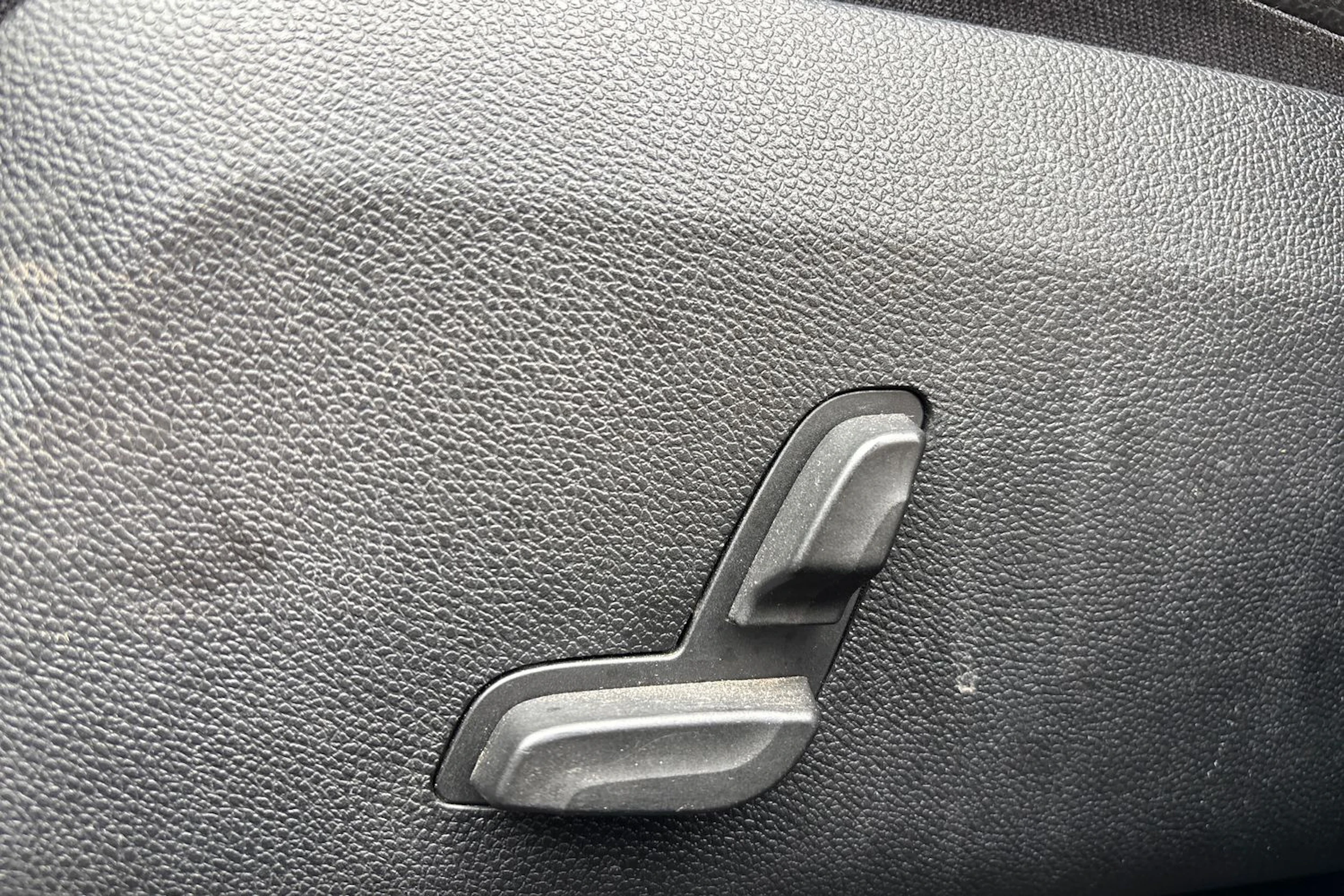 met. harmaa Mercedes-Benz CLS 2011 kuva 19.
