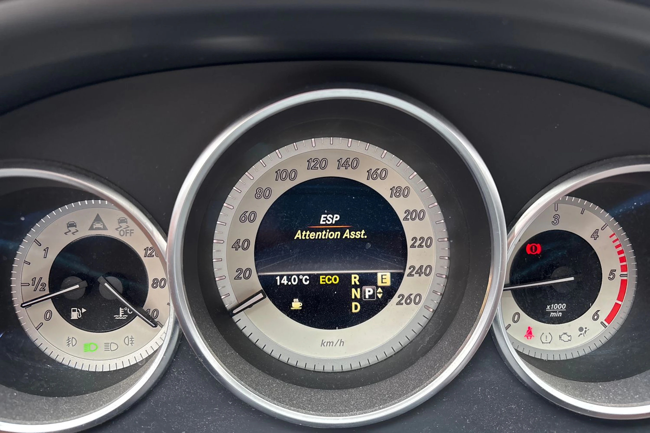 met. harmaa Mercedes-Benz CLS 2011 kuva 22.
