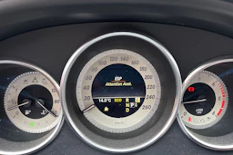 met. harmaa Mercedes-Benz CLS 2011 kuva 22.