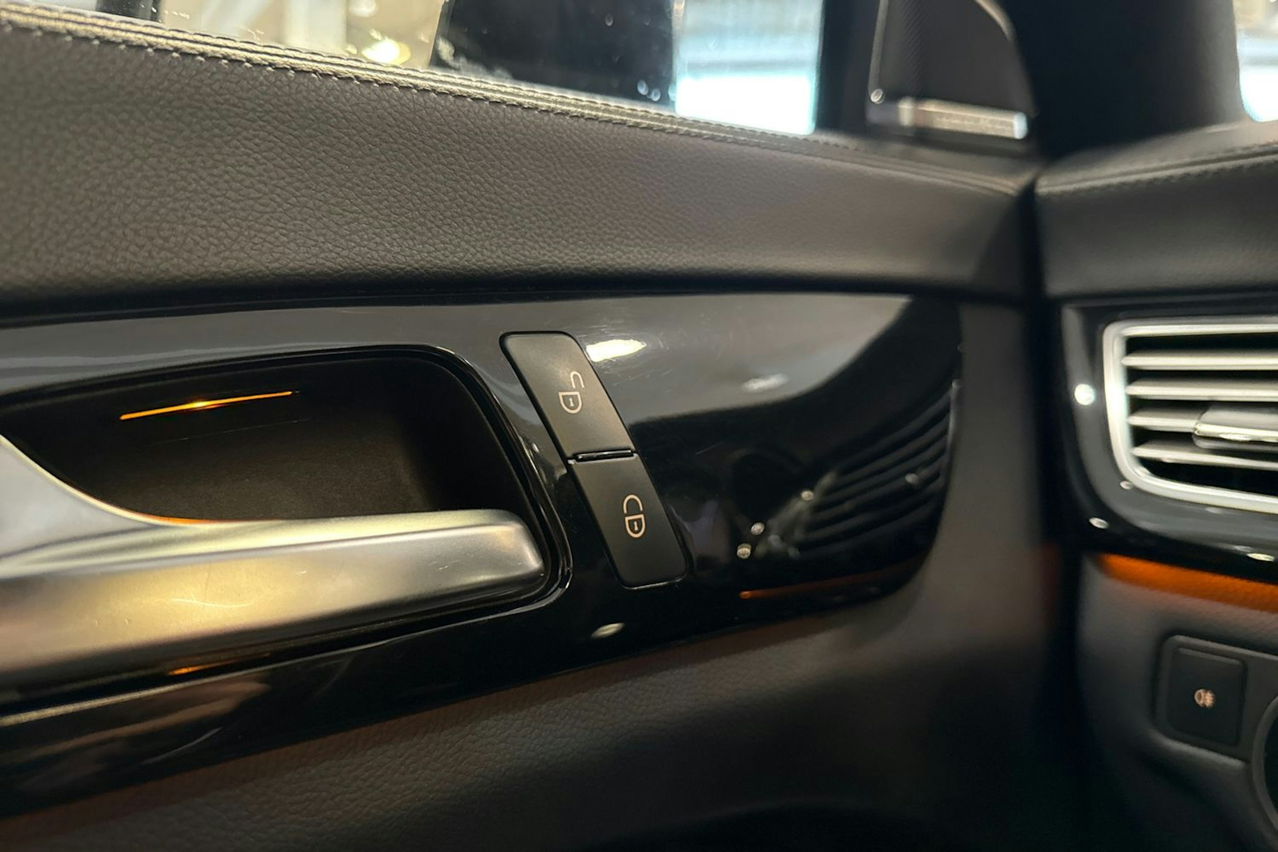 hopea Mercedes-Benz CLS 2011 kuva 23.