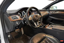 valkoinen Mercedes-Benz CLS 2012 kuva 3.