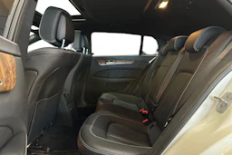 valkoinen Mercedes-Benz CLS 2012 kuva 8.