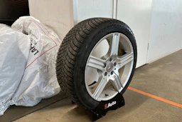 valkoinen Mercedes-Benz CLS 2012 kuva 10.