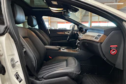 valkoinen Mercedes-Benz CLS 2012 kuva 11.