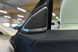 valkoinen Mercedes-Benz CLS 2012 kuva 12.