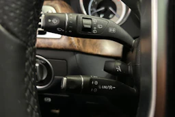 valkoinen Mercedes-Benz CLS 2012 kuva 25.