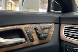 valkoinen Mercedes-Benz CLS 2012 kuva 29.