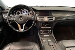 valkoinen Mercedes-Benz CLS 2013 kuva 9.