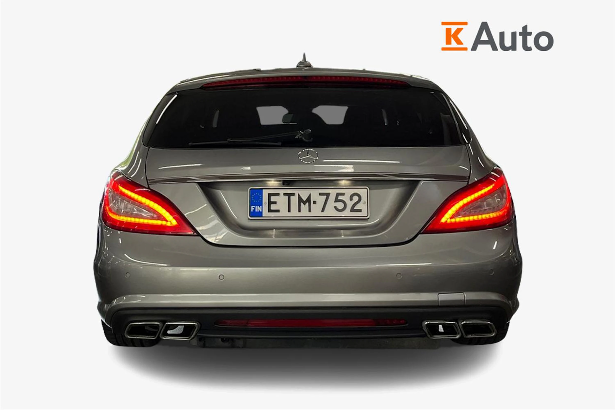 Harmaa Mercedes-Benz CLS 2013 kuva 3.