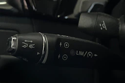 Harmaa Mercedes-Benz CLS 2013 kuva 16.