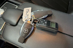 Harmaa Mercedes-Benz CLS 2013 kuva 26.