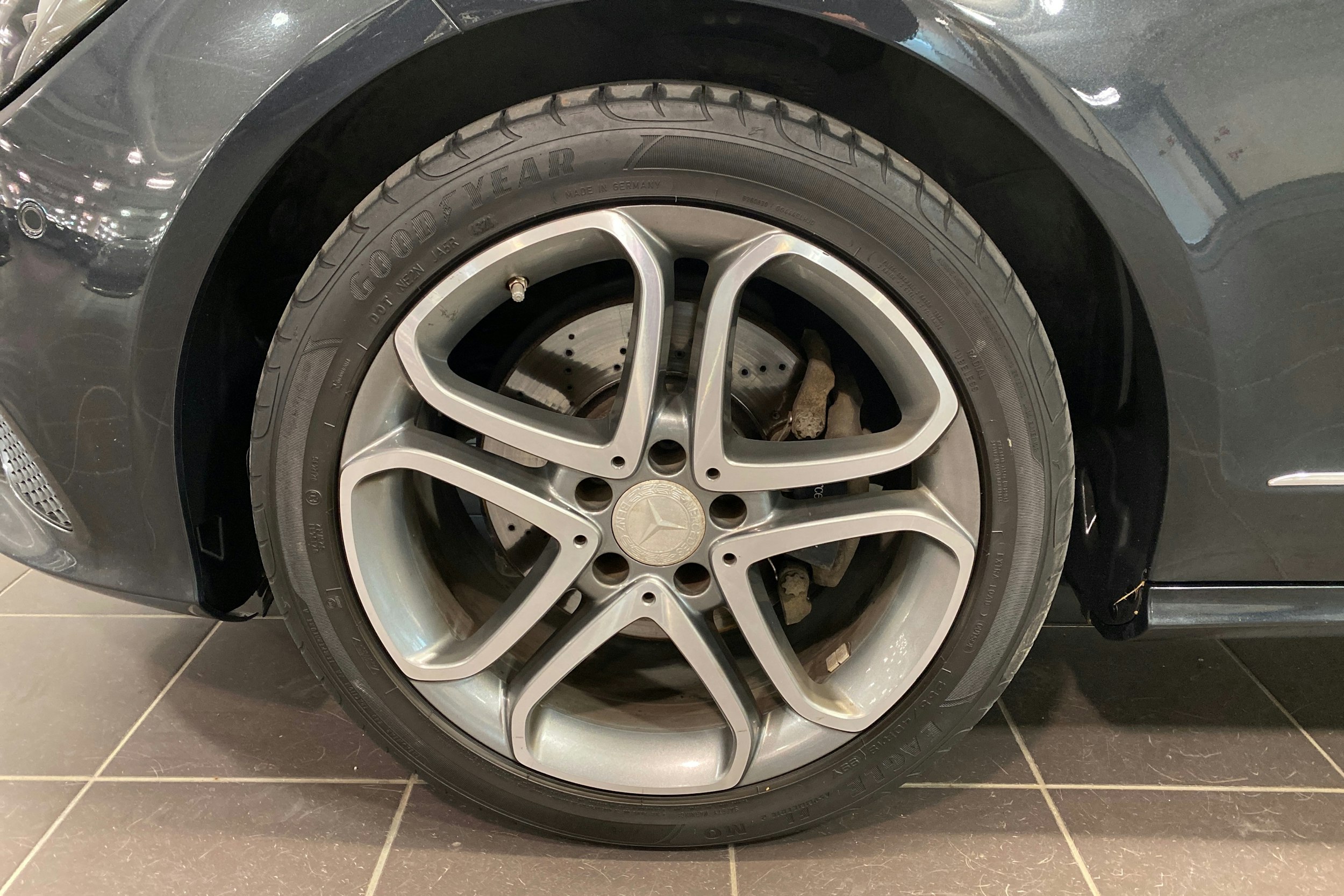 musta Mercedes-Benz CLS 2014 kuva 11.