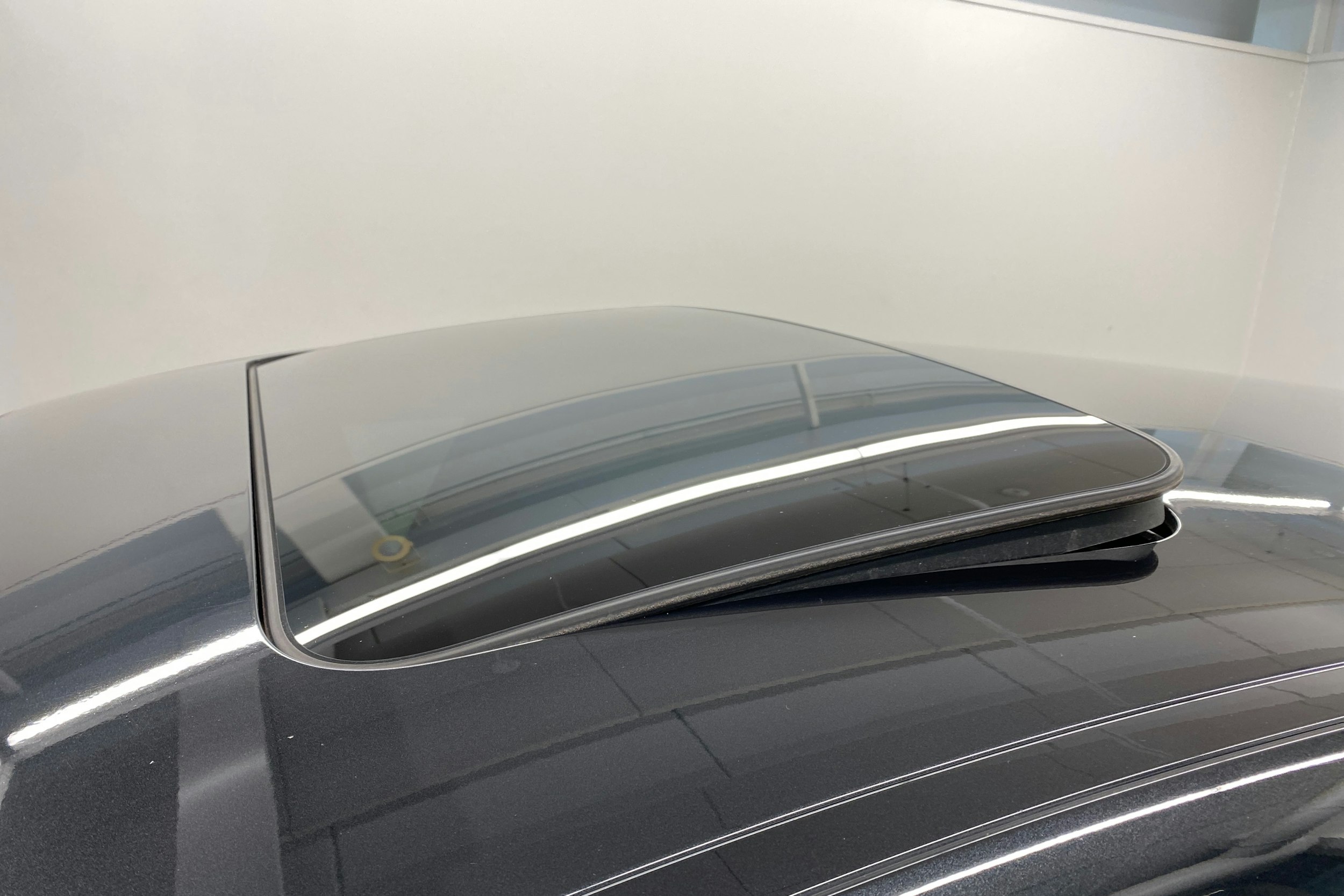 musta Mercedes-Benz CLS 2014 kuva 14.